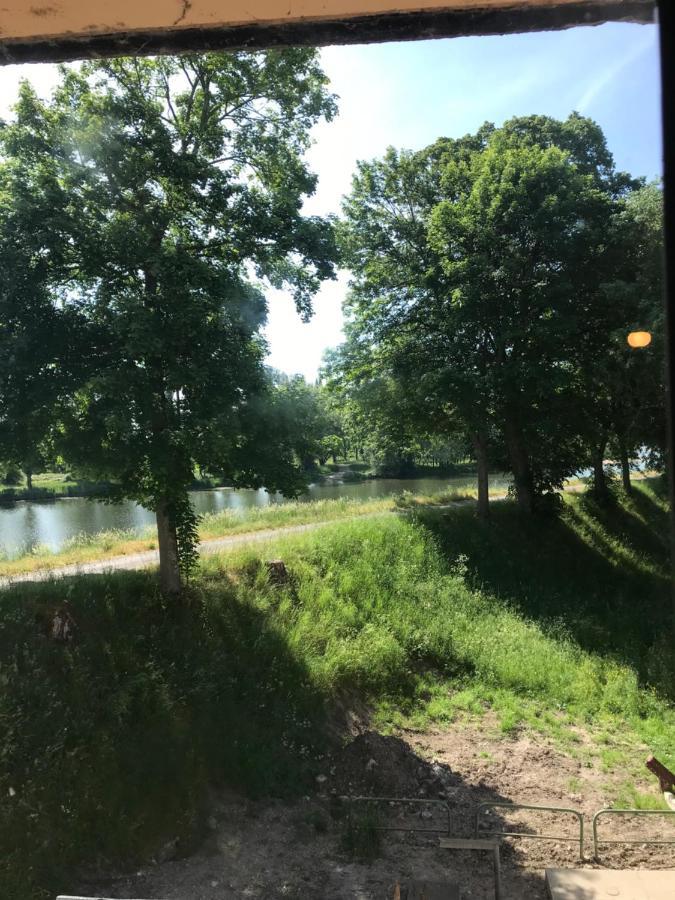 Résidence du bord de loire Decize Esterno foto